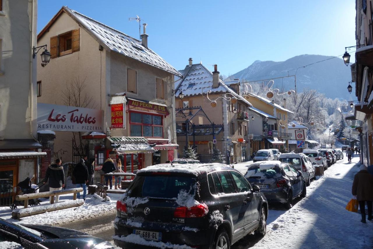 Appartement Cosy Montagne, Centre Ville De Briancon Buitenkant foto